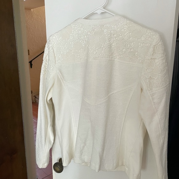 Cabi- worn twice jacket - Picture 6 of 7